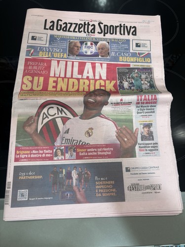 Giornale calcio ottobre - giornale,